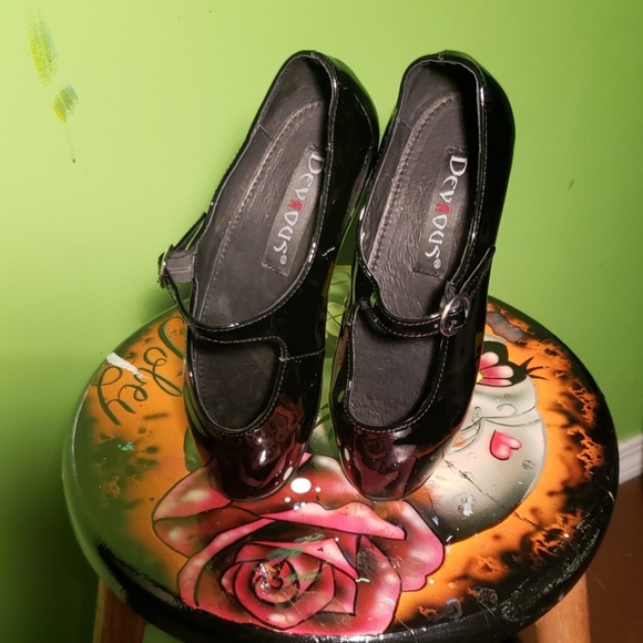 devious ballet heels